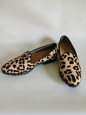 me too Leopard Print Slip-On Flats in Tan and Black Cow Hair & Leather Sz7M